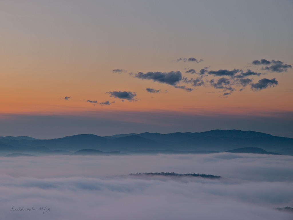 Das Bild der Kalenderwoche 09/48: „Sonnenuntergang am Wolkenmeer”