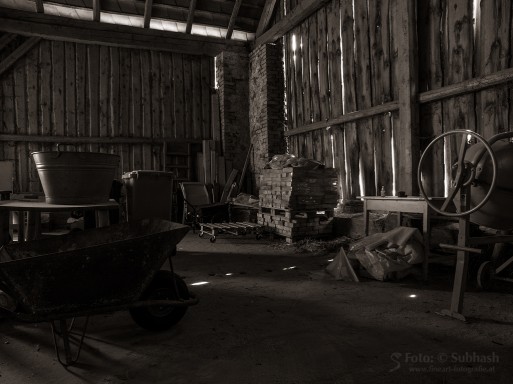 Subhash: „Barn #8610”