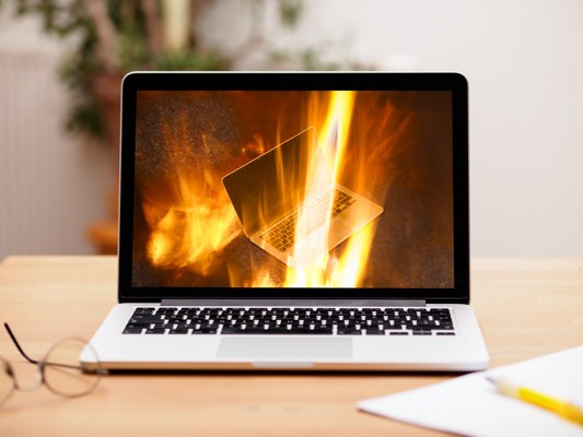 “Burning” or “You cant’t compare it”/«La combustión» o «Esto no se puede comparar»/„Verbrennung” oder „Kann man nicht vergleichen”